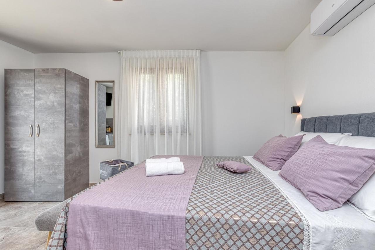 Rooms Nilda Musalez Buitenkant foto