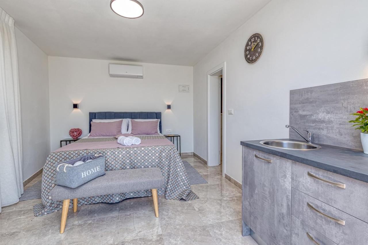 Rooms Nilda Musalez Buitenkant foto